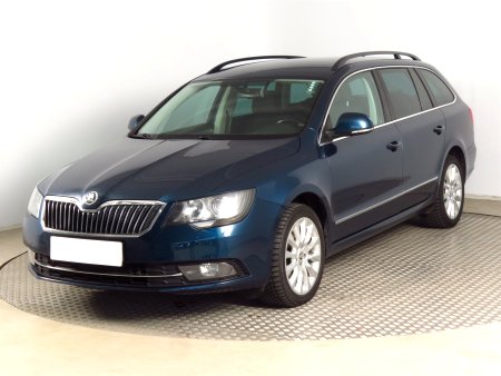 Škoda Superb, 2013 - pohled č. 3
