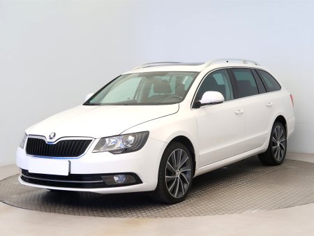 Škoda Superb, 2013 - pohled č. 3