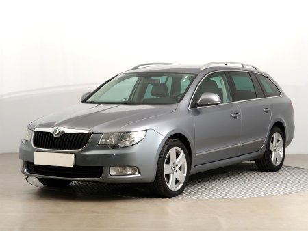 Škoda Superb, 2011 - pohled č. 3