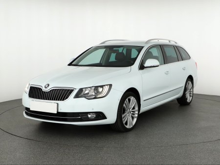 Škoda Superb, 2014 - pohled č. 3