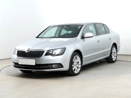 Škoda Superb, 2014 - pohled č. 3