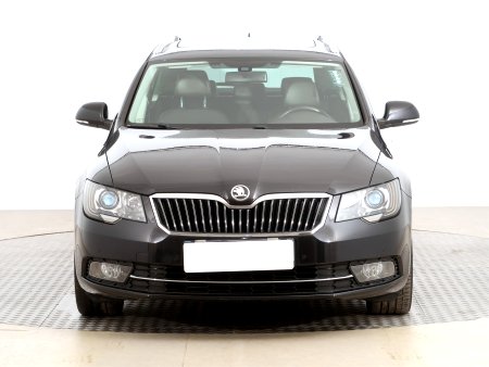 Škoda Superb, 2014 - pohled č. 2