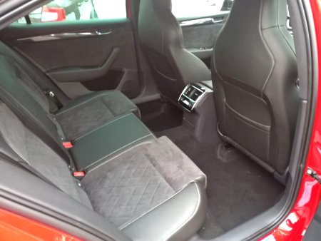 Škoda Superb, 2017 - pohled č. 11