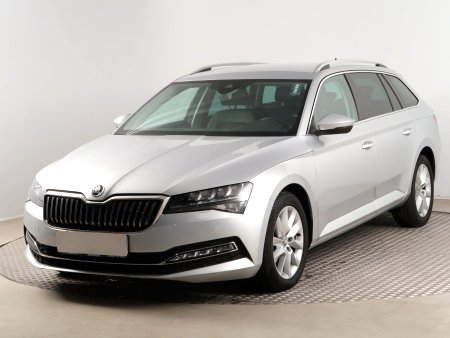 Škoda Superb, 2021 - pohled č. 3