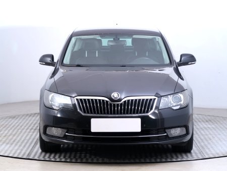 Škoda Superb, 2014 - pohled č. 2