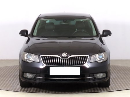 Škoda Superb, 2013 - pohled č. 2