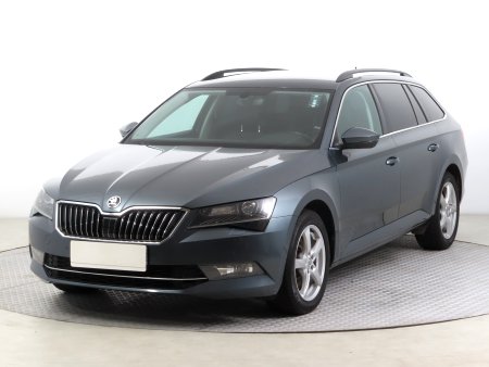 Škoda Superb, 2018 - pohled č. 3