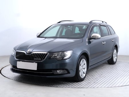 Škoda Superb, 2013 - pohled č. 3