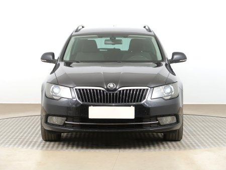Škoda Superb, 2014 - pohled č. 2