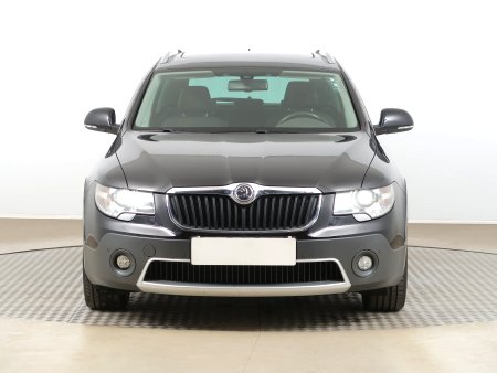 Škoda Superb, 2013 - pohled č. 2