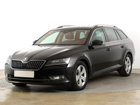 Škoda Superb, 2019 - pohled č. 3