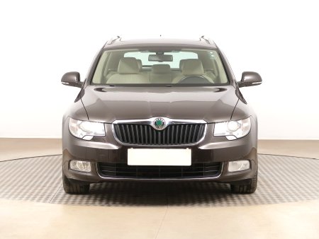 Škoda Superb, 2012 - pohled č. 2
