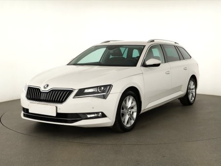 Škoda Superb, 2019 - pohled č. 3
