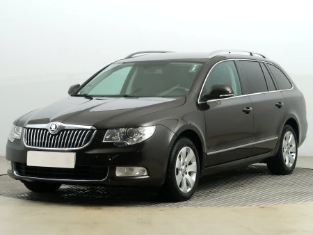 Škoda Superb, 2012 - pohled č. 3