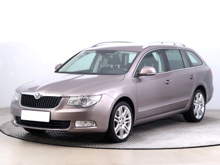 Škoda Superb, 2010 - pohled č. 3