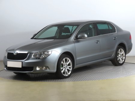 Škoda Superb, 2012 - pohled č. 3