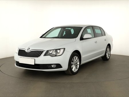 Škoda Superb, 2015 - pohled č. 3
