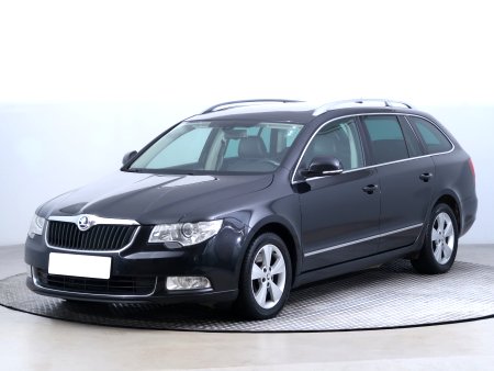 Škoda Superb, 2012 - pohled č. 3