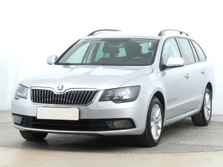 Škoda Superb, 2013 - pohled č. 3