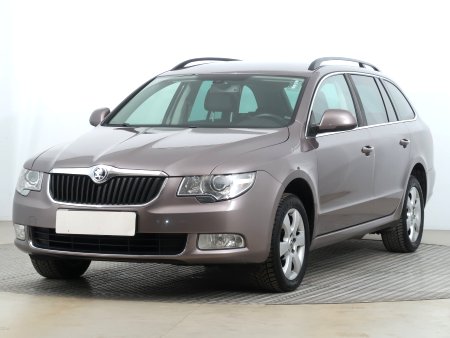 Škoda Superb, 2011 - pohled č. 3