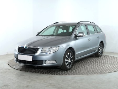 Škoda Superb, 2011 - pohled č. 3