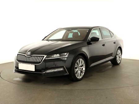 Škoda Superb, 2021 - pohled č. 3
