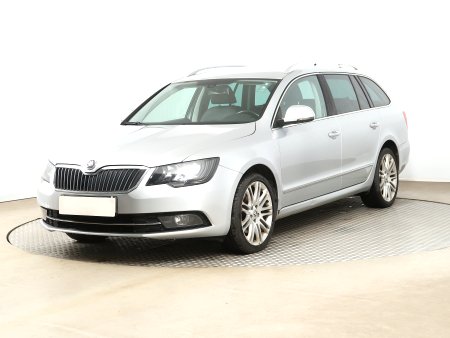 Škoda Superb, 2014 - pohled č. 3