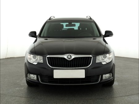 Škoda Superb, 2012 - pohled č. 2