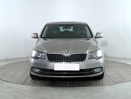 Škoda Superb, 2014 - pohled č. 2