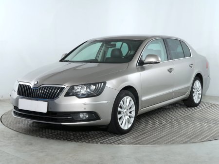 Škoda Superb, 2014 - pohled č. 3