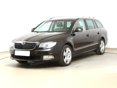 Škoda Superb, 2013 - pohled č. 3