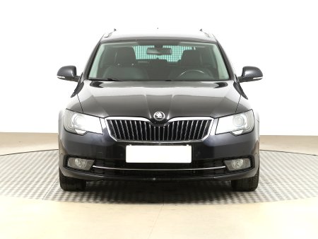 Škoda Superb, 2013 - pohled č. 2
