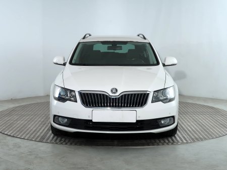 Škoda Superb, 2013 - pohled č. 2
