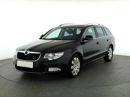 Škoda Superb, 2013 - pohled č. 3