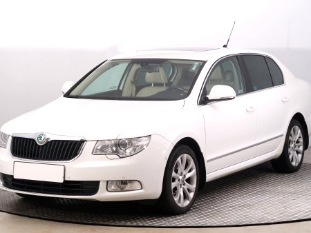 Škoda Superb, 2009 - pohled č. 3