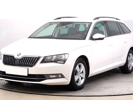 Škoda Superb, 2019 - pohled č. 3