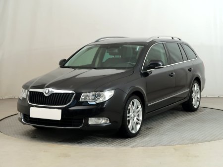 Škoda Superb, 2011 - pohled č. 3