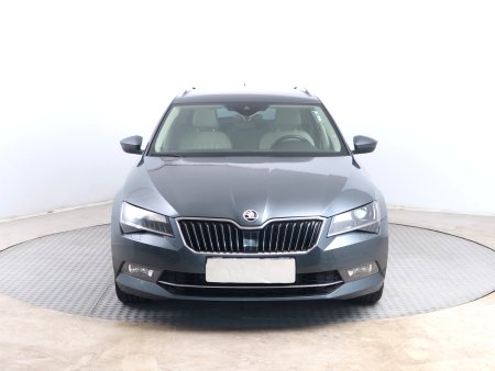 Škoda Superb, 2019 - pohled č. 2