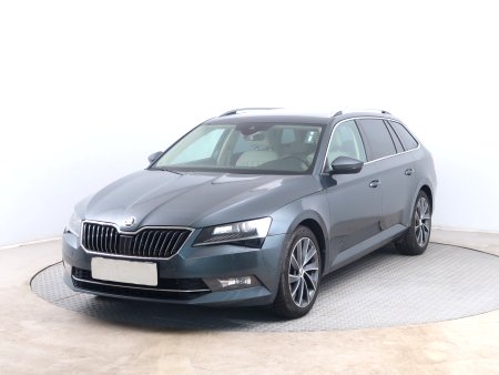 Škoda Superb, 2019 - pohled č. 3
