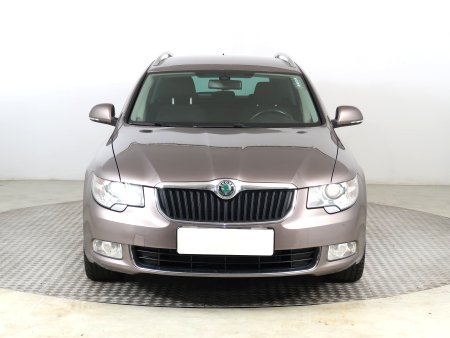 Škoda Superb, 2012 - pohled č. 2