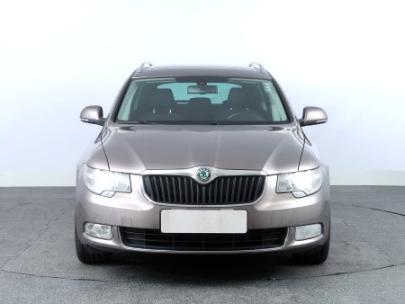 Škoda Superb, 2011 - pohled č. 2