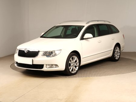Škoda Superb, 2010 - pohled č. 3