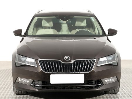 Škoda Superb, 2018 - pohled č. 2