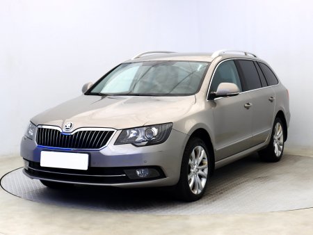 Škoda Superb, 2013 - pohled č. 3