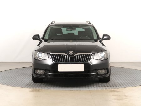 Škoda Superb, 2014 - pohled č. 2