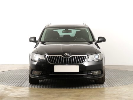 Škoda Superb, 2013 - pohled č. 2