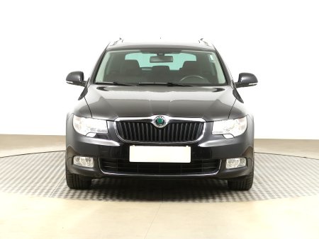 Škoda Superb, 2012 - pohled č. 2