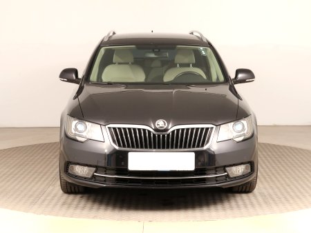 Škoda Superb, 2014 - pohled č. 2