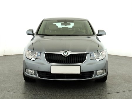 Škoda Superb, 2012 - pohled č. 2