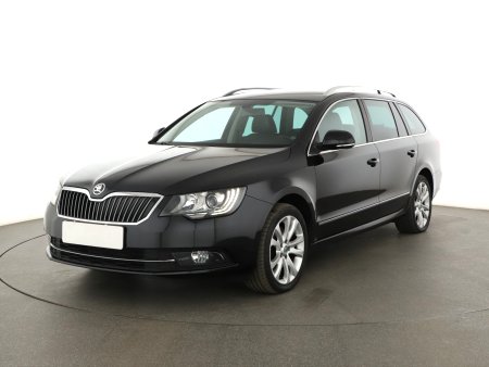 Škoda Superb, 2013 - pohled č. 3